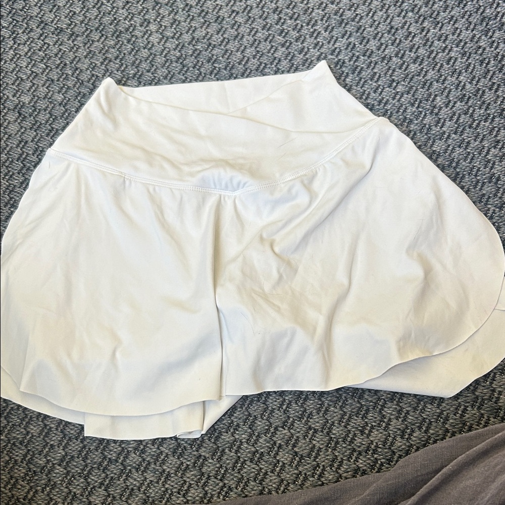 HALARA White Skater Skirt